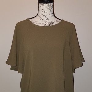 Bar III batwing shirt, Olive, Large NWT